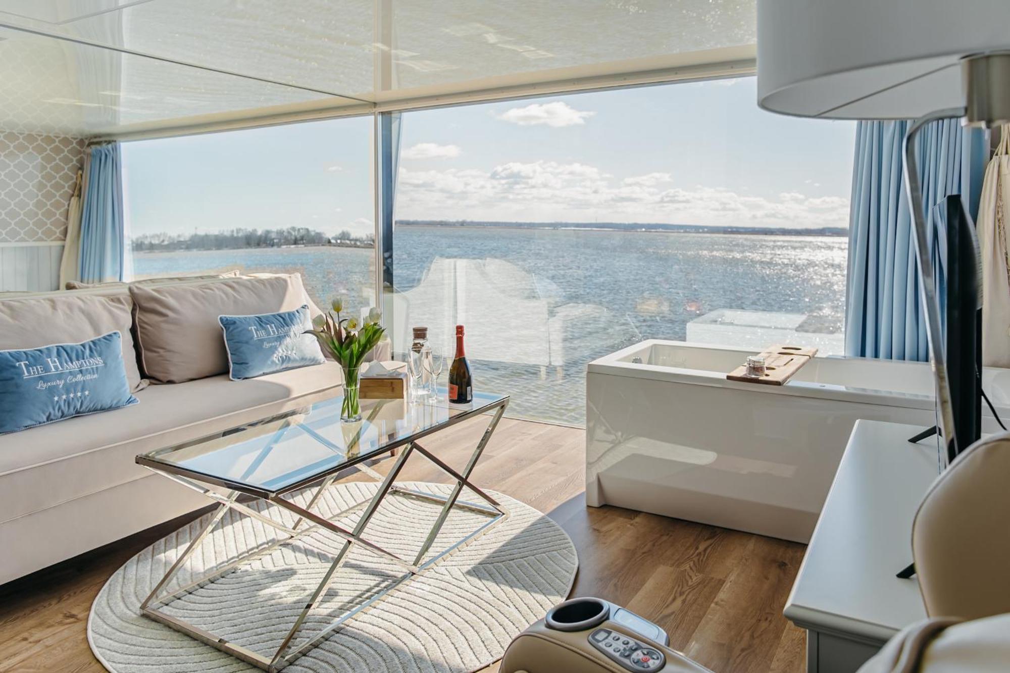 Grand Ht Houseboats - Domki Na Wodzie - Sauna, Jacuzzi, Kominek Mielno  Kültér fotó