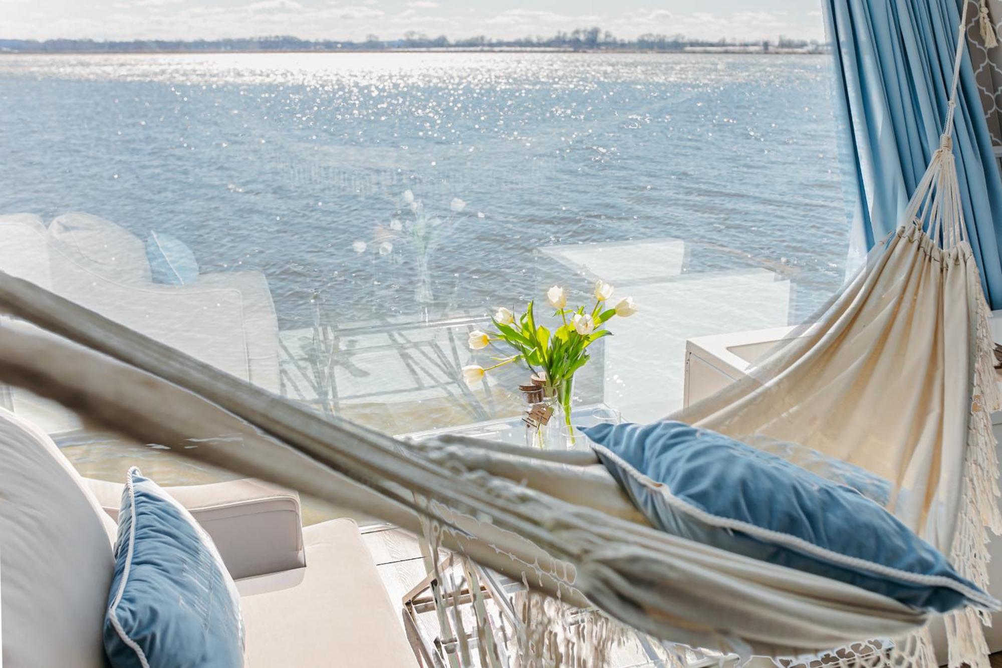 Grand Ht Houseboats - Domki Na Wodzie - Sauna, Jacuzzi, Kominek Mielno  Kültér fotó